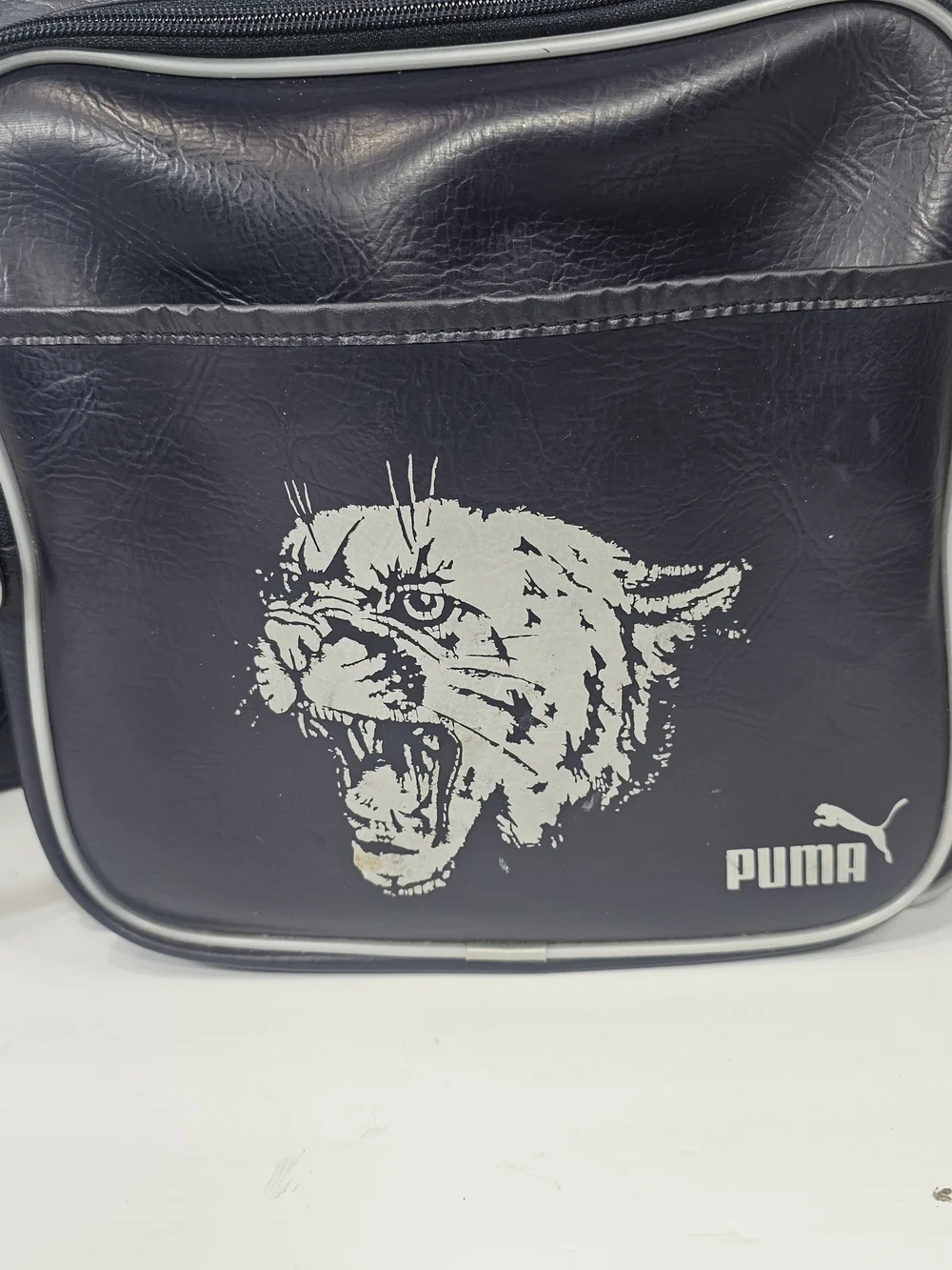 VTG PUMA Crossbody Bag Navy Blue 90’s Y2K Retro Vinyl Puma Logo